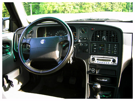 saab_9000_cse_cockpit_200.jpg