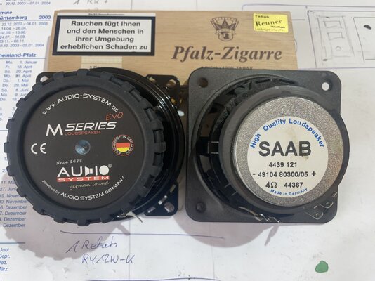 Lautsprecher 373 12.jpg Lautsprecher 373 12.jpg