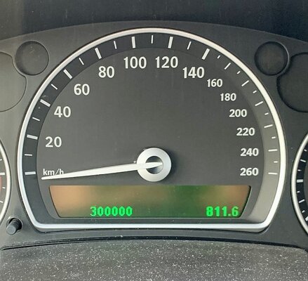 300000.jpg