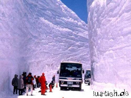 1268-schneestrasse.jpg