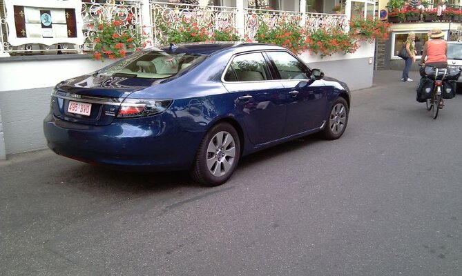 Saab 9-5 II (2).jpg