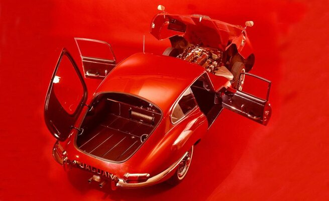 1961-1964-jaguar-e-type-38-fixed-head-coupe-photo-407622-s-1280x782.jpg