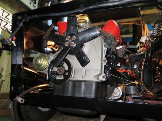 511-Motor wieder eingebaut.JPG
