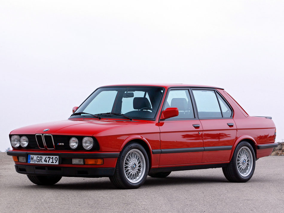 BMW_E28_M5_front_reference.jpg