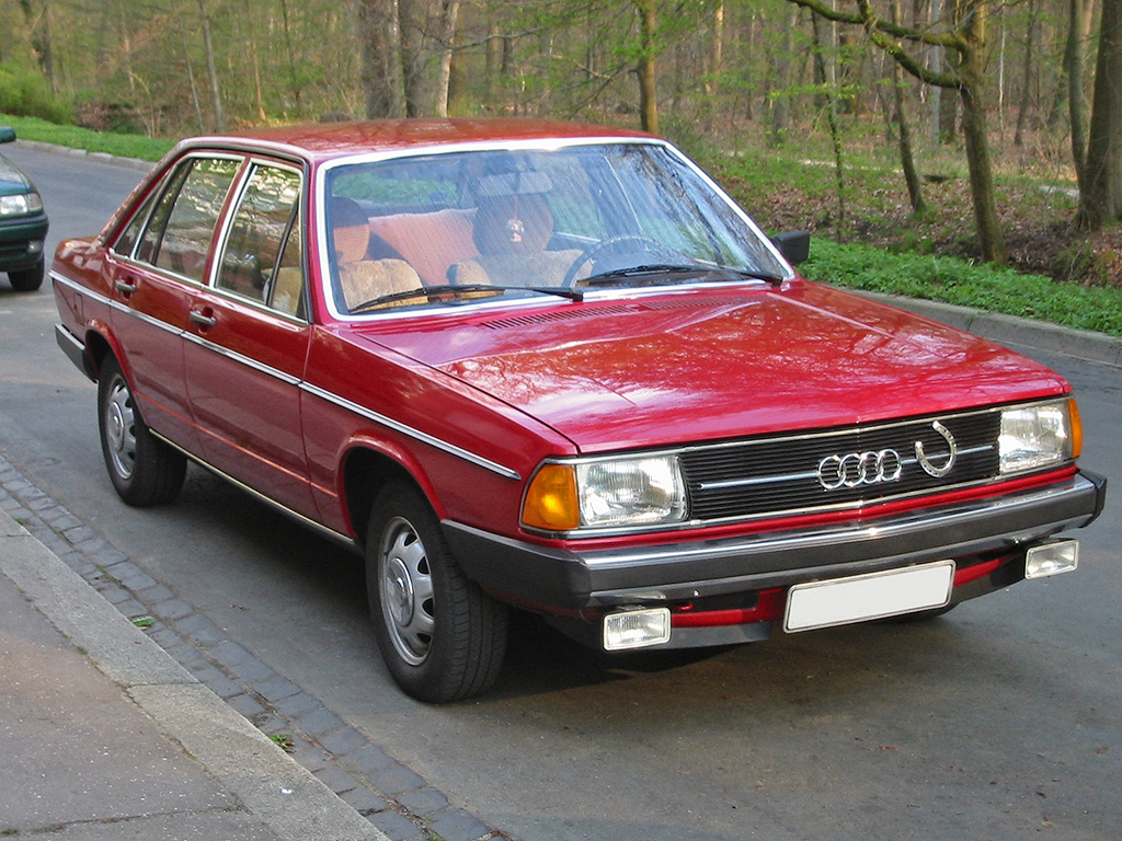 Audi_100_c2_v_sst.jpg