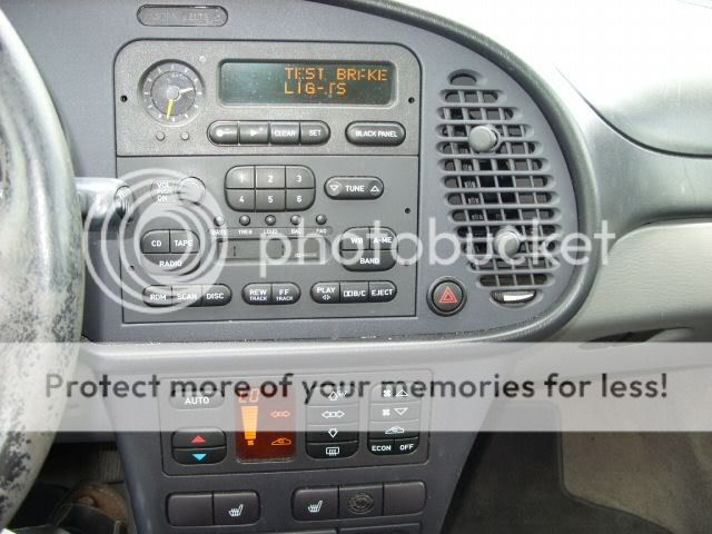 factoryradio1997saab900.jpg