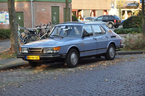 saab900-1.jpg