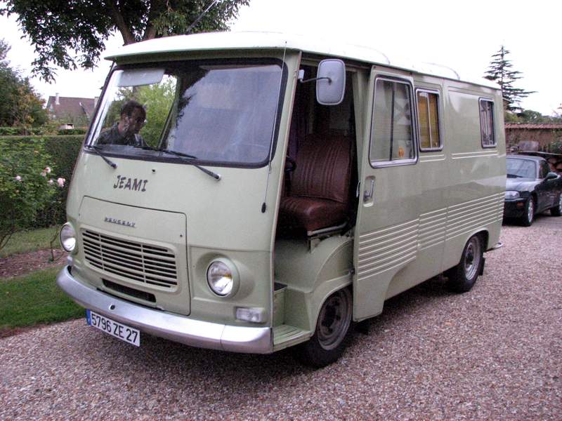 2490_Peugeot_J7_Pritsche_Fahrgestell.jpg