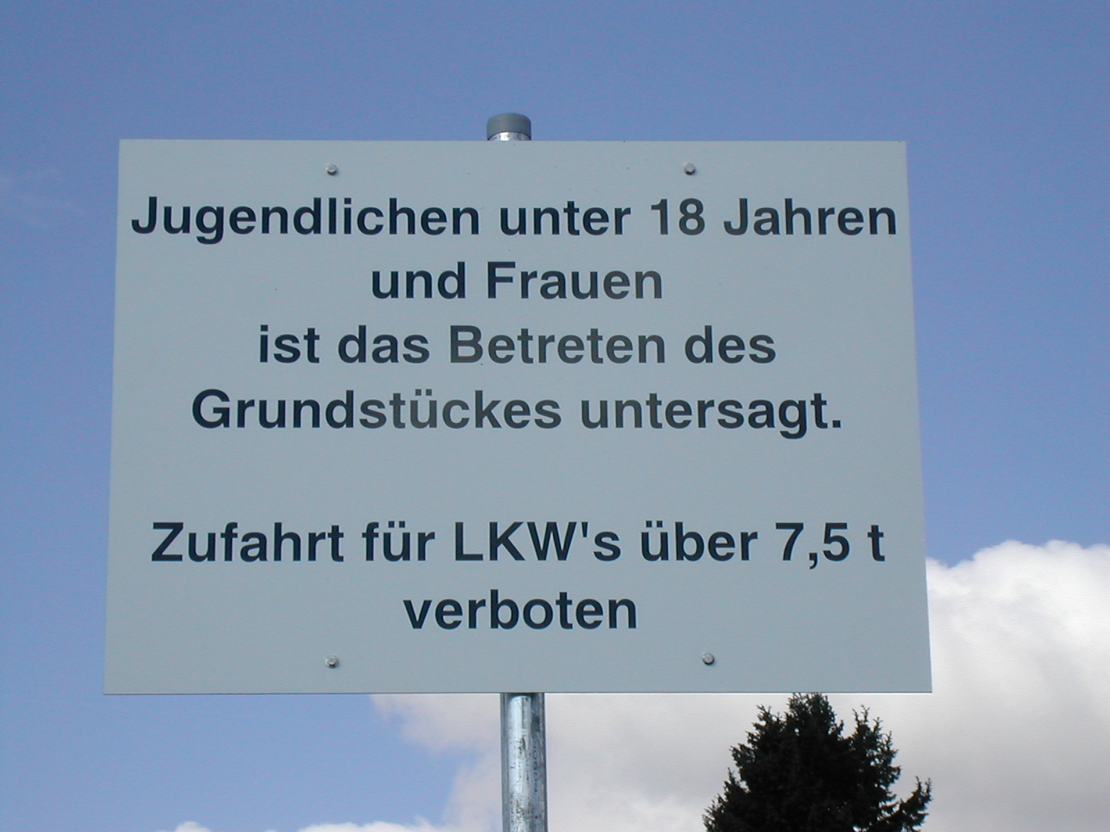 betretenuntersagt.jpg