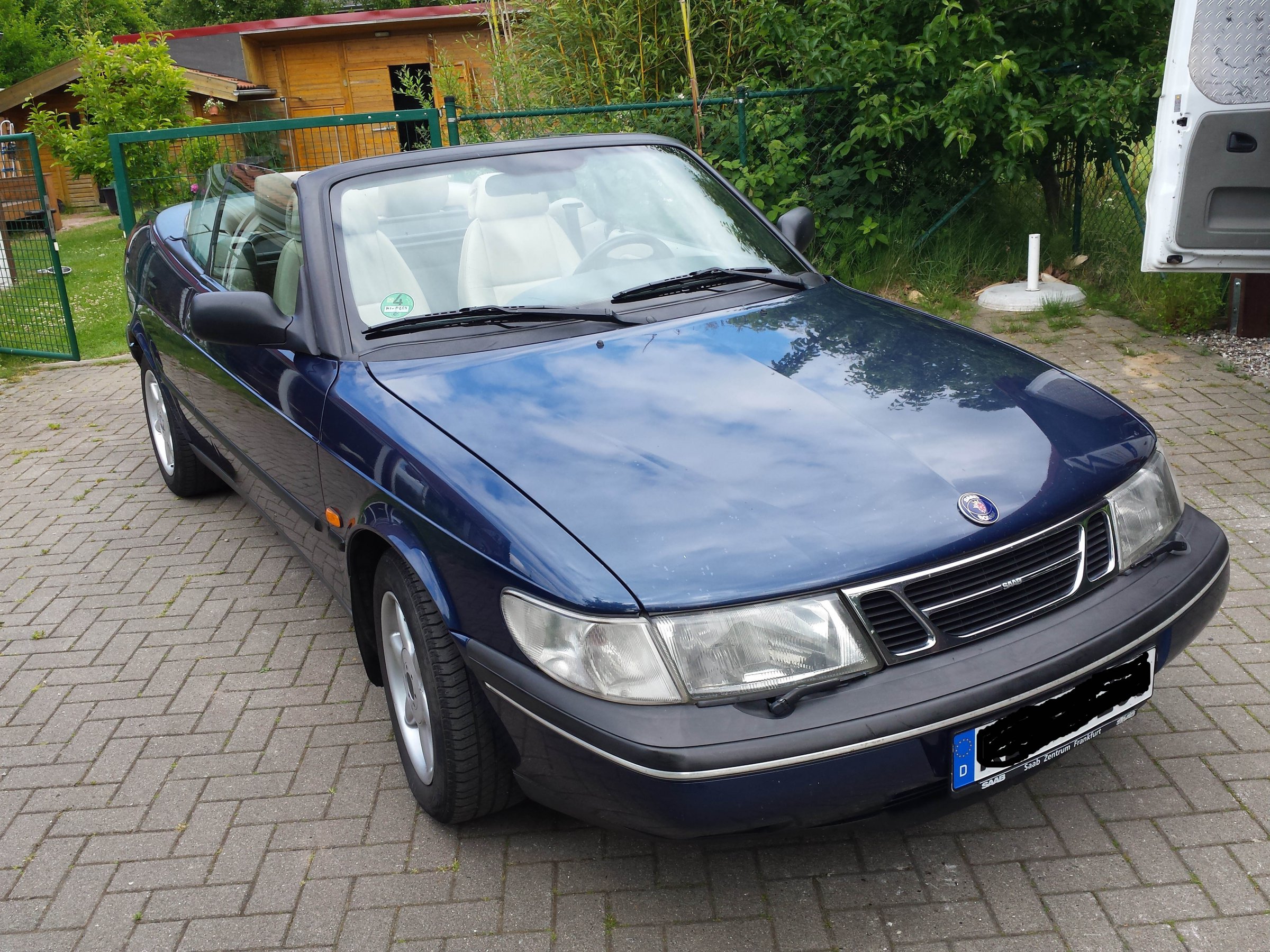 Neu Hier