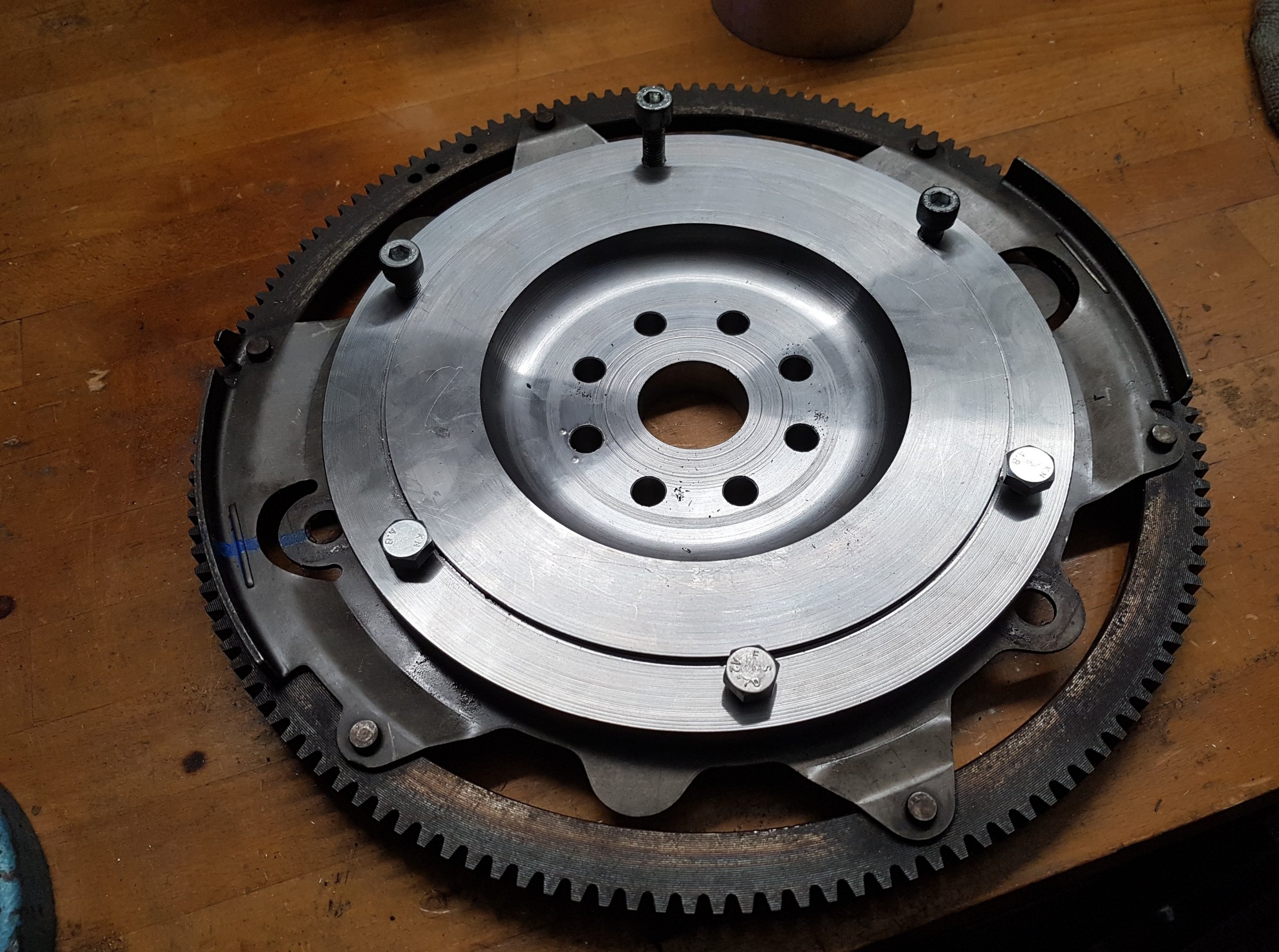 Unterschied Schwungscheiben B234t vs. B235t (240mm)