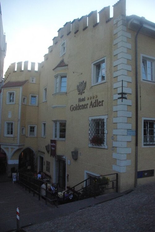 049_unser_Hotel.thumb.jpg.fd55485f5086d97406829f724d9f2c05.jpg