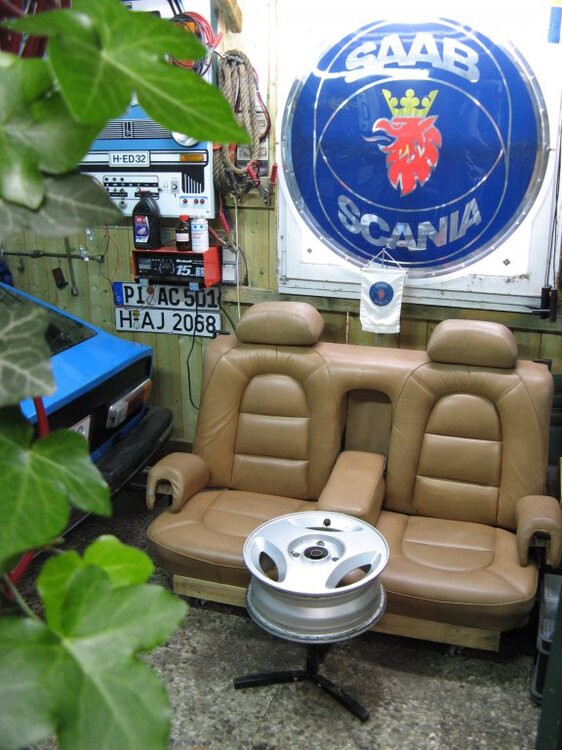 092-Garagenidylle.thumb.jpg.9995b443e197b9a4160ec9e27e472910.jpg