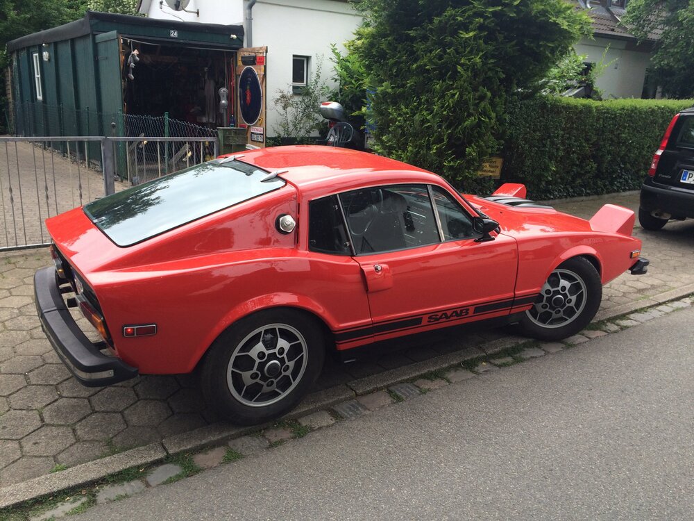 1172-SAAB-Streifen.thumb.JPG.c2e650112133f5e571c0cc20d15e0be5.JPG