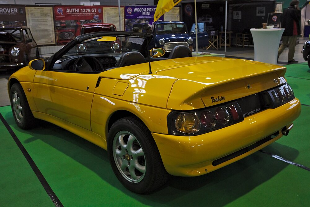 1600px-Kia_Elan_1X7A8113.thumb.jpg.b12dd694d50d4865c0e633b84648a9e1.jpg