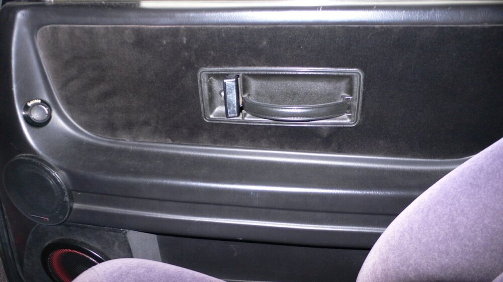 16_InnenverkleidungBeifahrertre.thumb.jpg.b50687c1fa5d02eca7a51a97d857c8ec.jpg