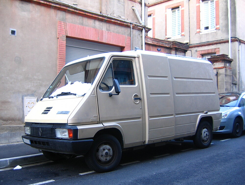1981-92_Renault_Master_(fl).thumb.jpg.b0a14db35ddcf4375c74e0273a4642f7.jpg