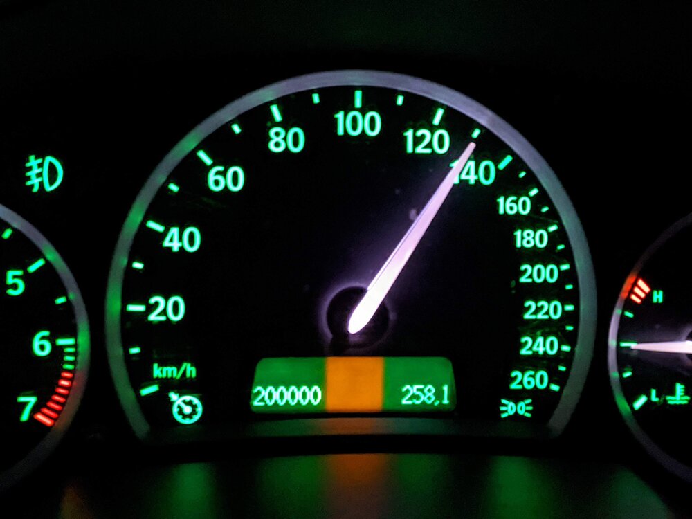200000.thumb.jpg.90682a9a2567519befc610e98bf41331.jpg