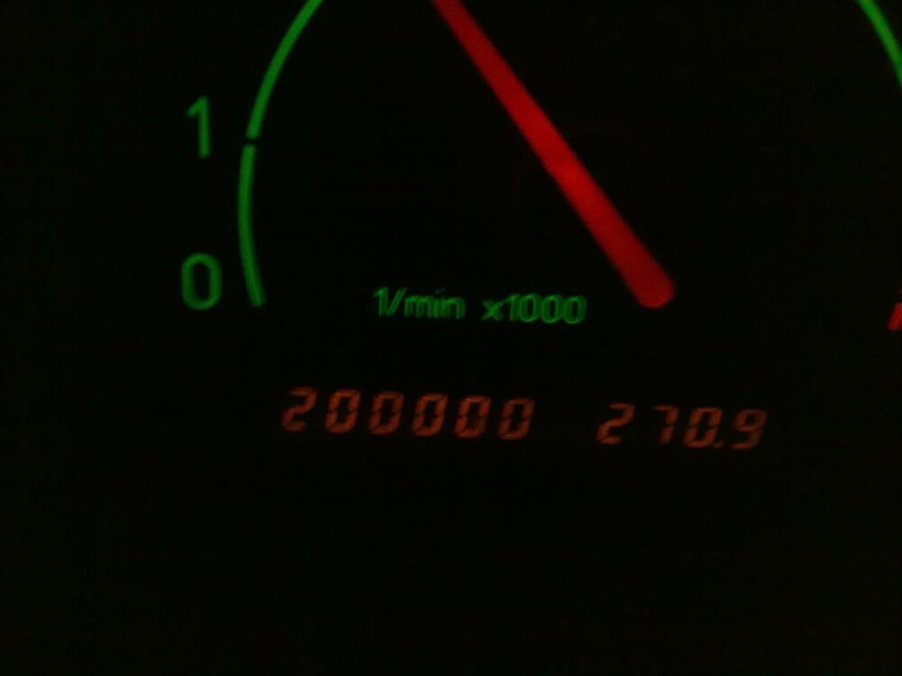 200000kmsaab.thumb.jpg.e4113f5452773fd22662febc6e0e3888.jpg