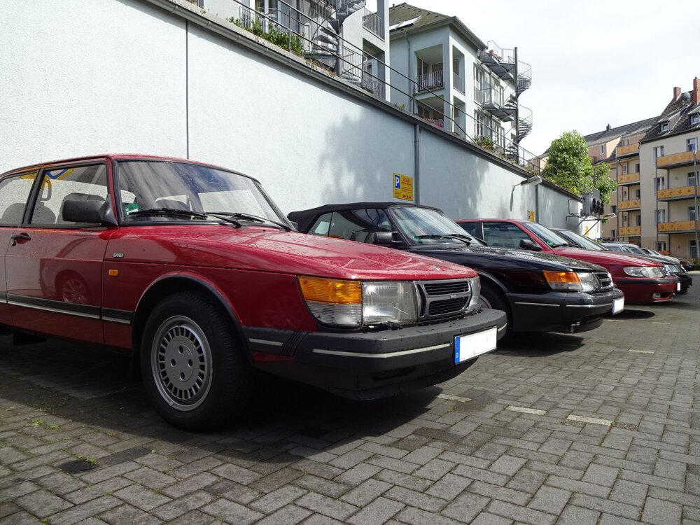 2016_07.03_SAAB_Treffen_Duesseldorf003.thumb.JPG.9eca0b42b0a6d5ff2de67e980996116f.JPG
