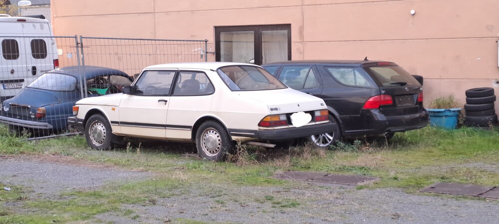 3xSaab.thumb.jpg.18d4b983f73e21619c6a6779d425ffd0.jpg