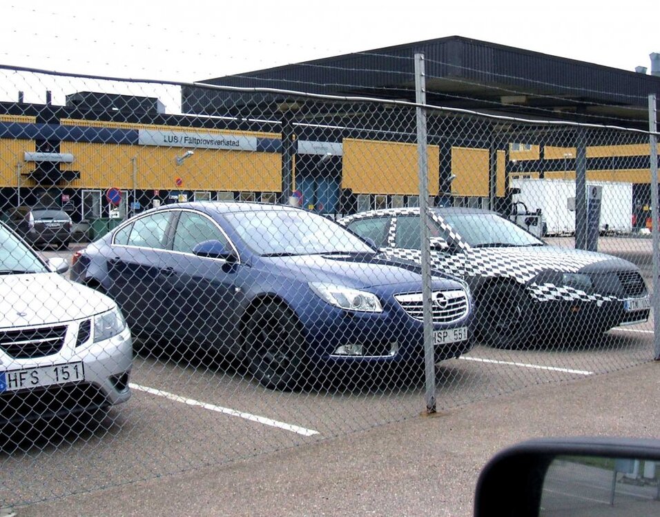9-5-Insignia5-a.thumb.jpg.b091316808d274130e3df952fd771980.jpg