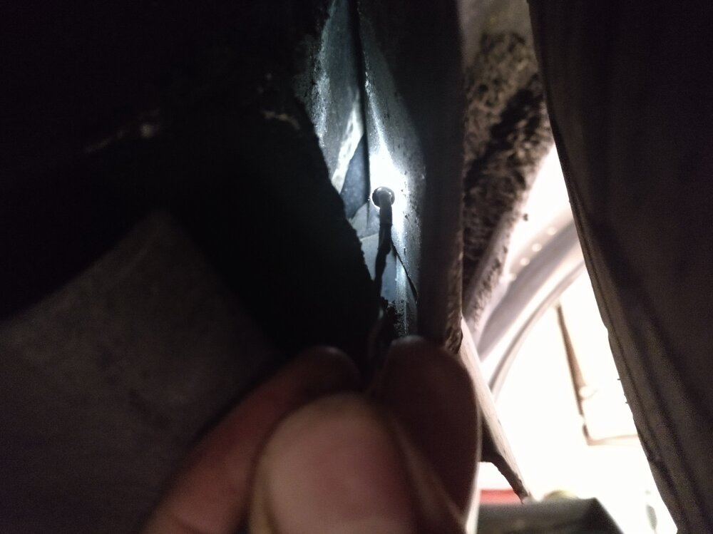 9-5Rost-SchwellerendeRadhausschalewegdrckenBlickhinein.thumb.jpg.5e2fd94c82fde61dc9ca017b6431b930.jpg