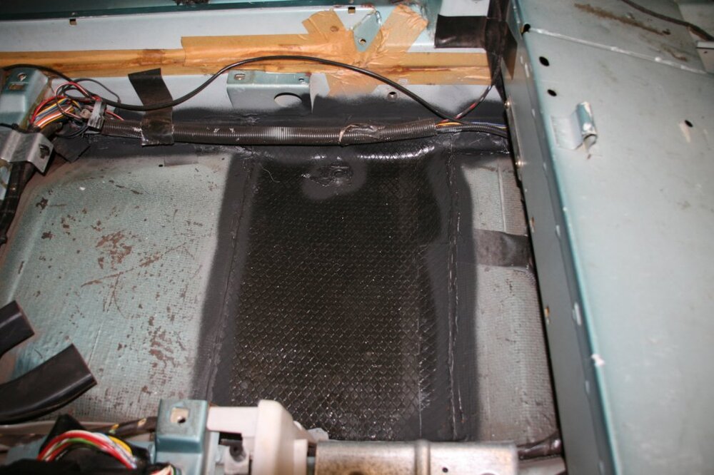 900IBodenrestauration003.thumb.jpg.c7d678722e067103e11b8c80701bc45c.jpg