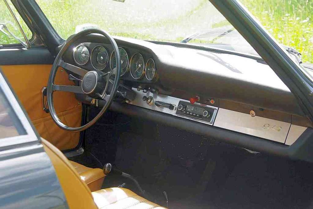 912_Innen.thumb.JPG.fc5237ed78f64eec7dd30def9cdea7b1.JPG