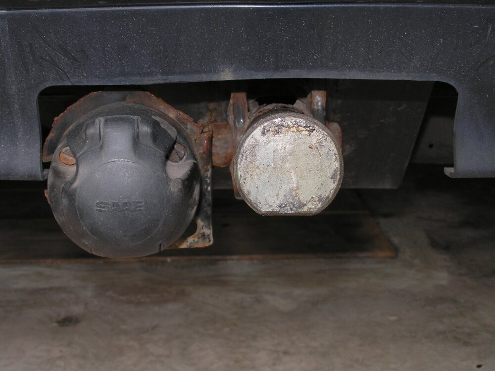 AHK-AbdeckungOriginalSaab(8).thumb.JPG.f7a905d6ffd1e6f52d7f45e0f5ce9b00.JPG