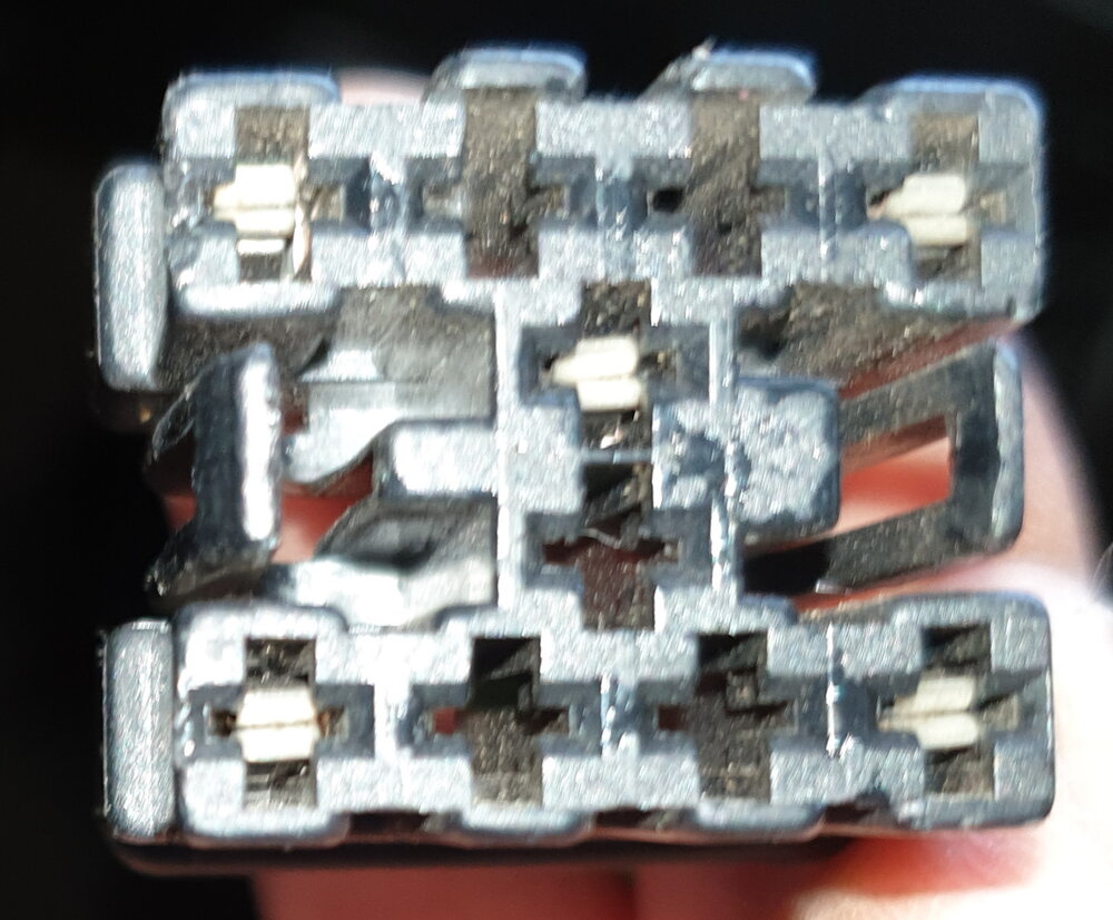 AirbagSteckeramsaab.thumb.jpg.2b1e09dd6d70ede82d40bbb46f7e20e9.jpg