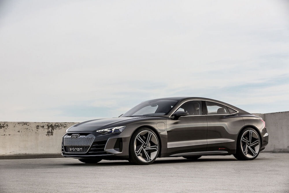 Audi-e-tron-GT-concept-Exterieur-12.thumb.jpg.71253a53e6b672836cf4e71353d689d3.jpg