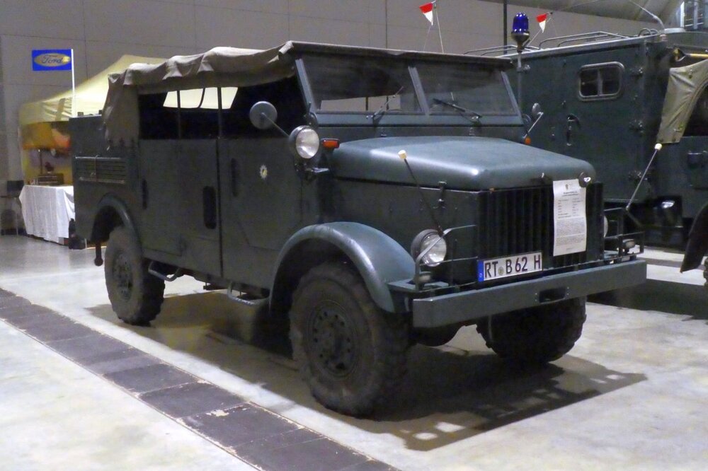 B2000.thumb.jpg.9b89c5c38272c8c86b43479fe4e7e6d9.jpg