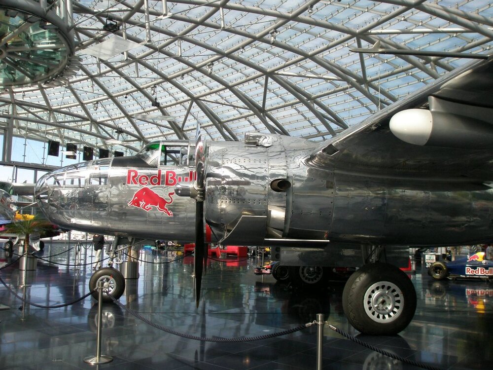 B25Mitchell.thumb.jpg.64befd21e118e9f8b0313f07adf51ec0.jpg