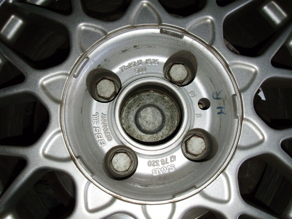 BBS-FelgeSaab9000.thumb.JPG.f9e246e015b426733b03c5184cca3122.JPG