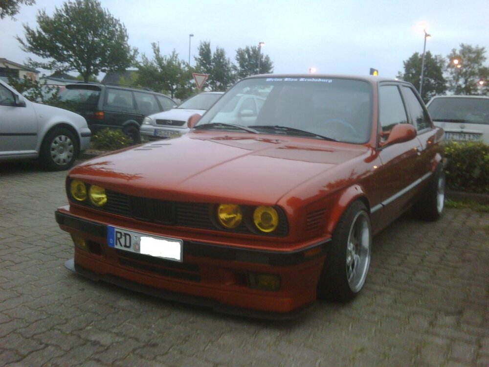 BMW1.thumb.jpg.de81062f7a1432dda5c2853a78f237ff.jpg