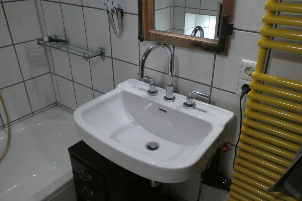 Becken.thumb.jpg.7a646d6ce1bd36ce32a1b496d3f86696.jpg