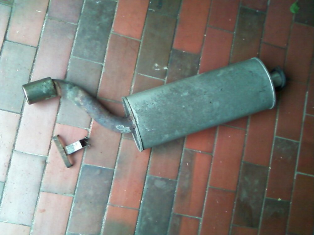Billigauspuff(2).thumb.jpg.4a1c1948a6444f36293c0370e62b18d3.jpg