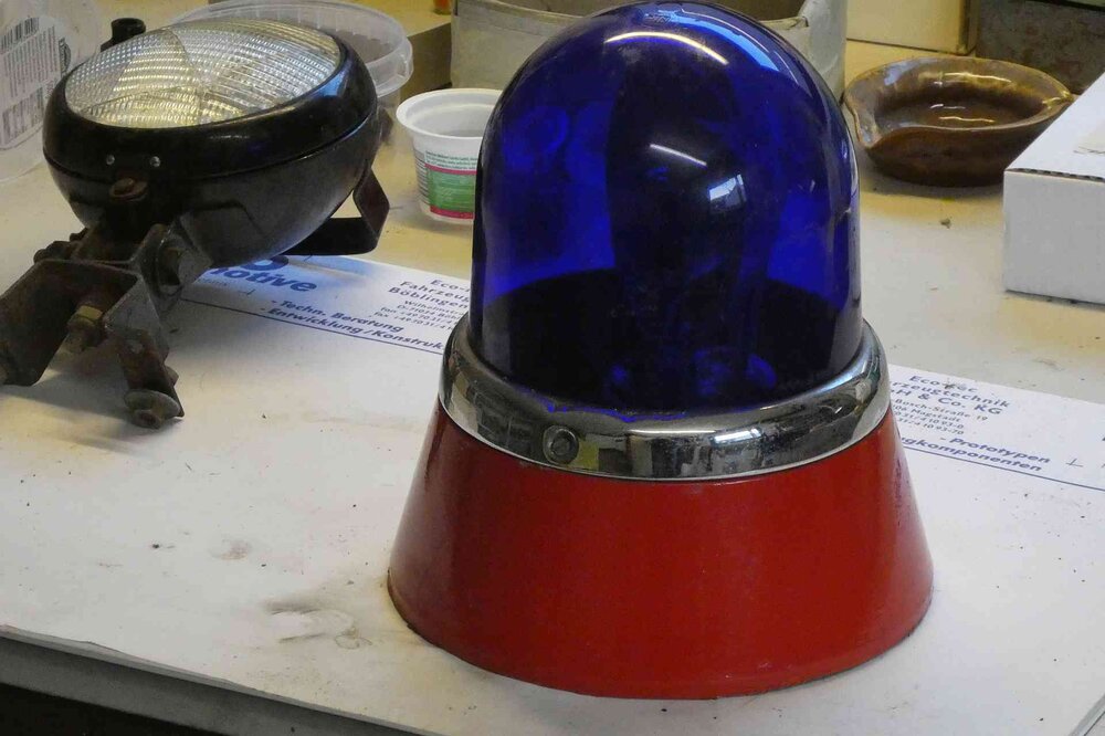 Blau.thumb.jpg.3ffe18c31d9e79d6c754cc9028ed96f7.jpg