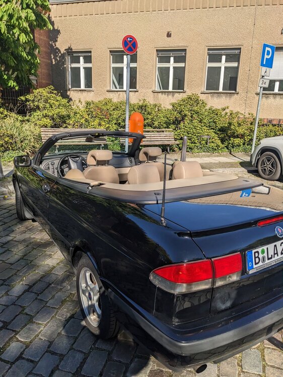 Cabrio.thumb.jpg.69518e2b1a20a059cb499a5d5c8ea6c0.jpg