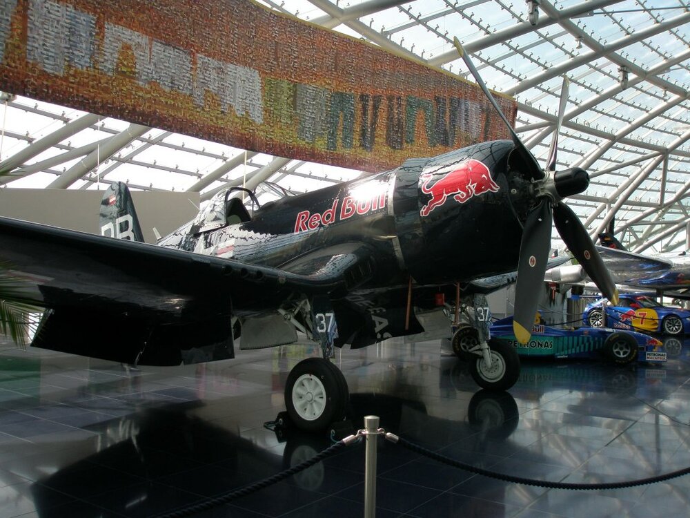 CorsairF4U.thumb.jpg.691d866eaec801c30568fdbb752baa8a.jpg