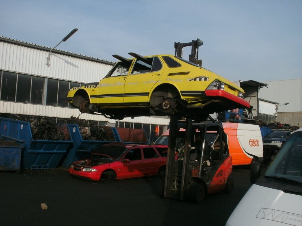 Crashis_Weg_zur_Schlachtbank004.thumb.jpg.de120d56af5d4f12d80ed1502a1bbdcd.jpg