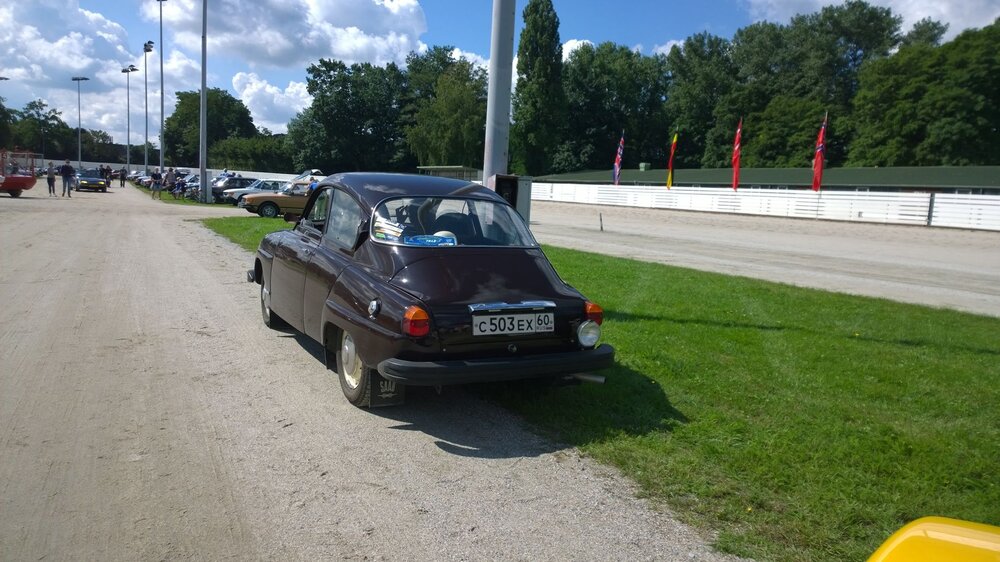 DinslakenLumia18.thumb.jpg.4f91852bb584a144b443981215f17d0c.jpg