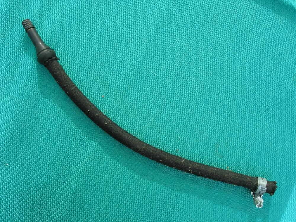 Drucktestschlauch(1).thumb.JPG.5c32418dde9d6eb51516b5391c444793.JPG