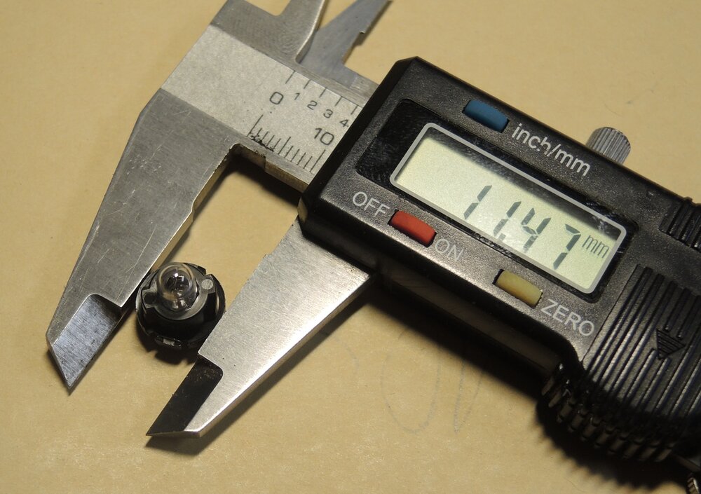 Durchmesser2.thumb.jpg.19522a38d7f62b89ae61c62697b8ffd6.jpg