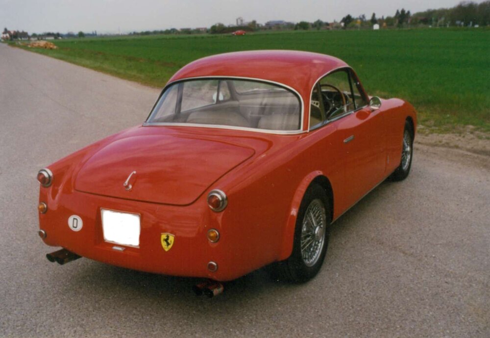 Eigenbau-01.thumb.jpg.e373652236e85bd1d9d3ff2b992e20c5.jpg