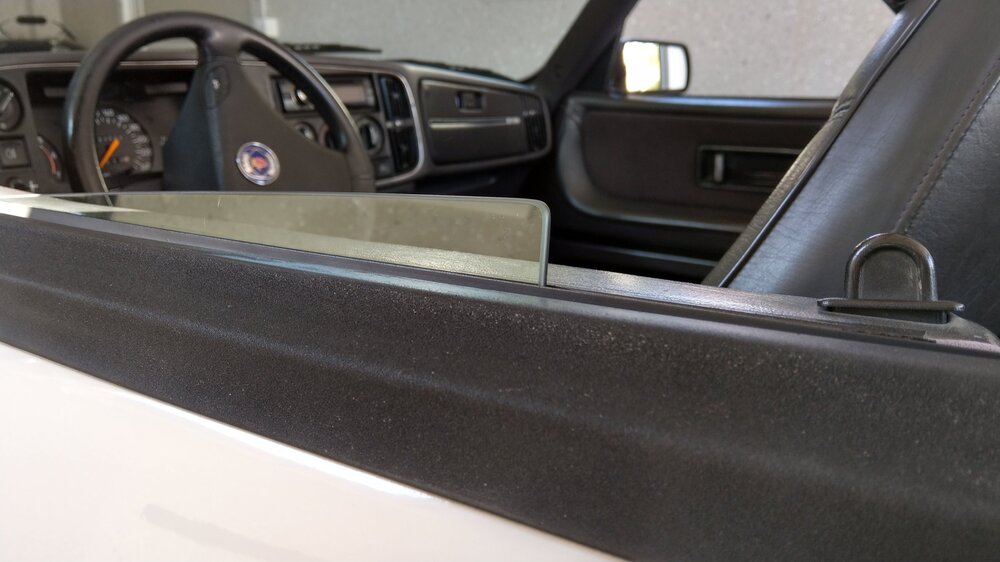 Fahrerseite.thumb.jpg.0e46dbade5691cc6de6416d27fa1ab1f.jpg