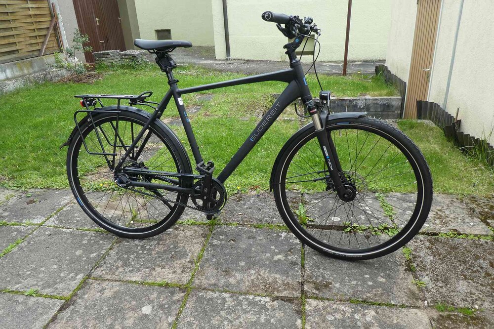 Fahrrad.thumb.jpg.0ada8858d37941d30ebb93170c4daa06.jpg