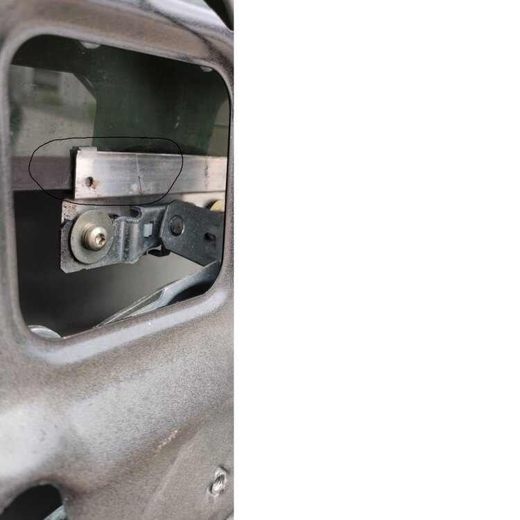 Fenster-2-2.thumb.jpg.4abbd8d36f88805521fd16eabe327e67.jpg