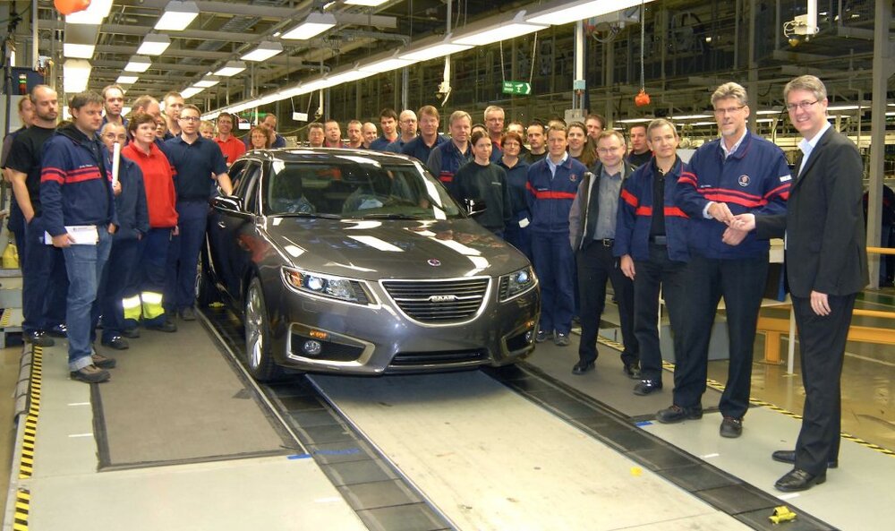 First_Saab_9-5_first_039_big.thumb.jpg.c2eb4ea44996088e8cec9d40f39395c4.jpg